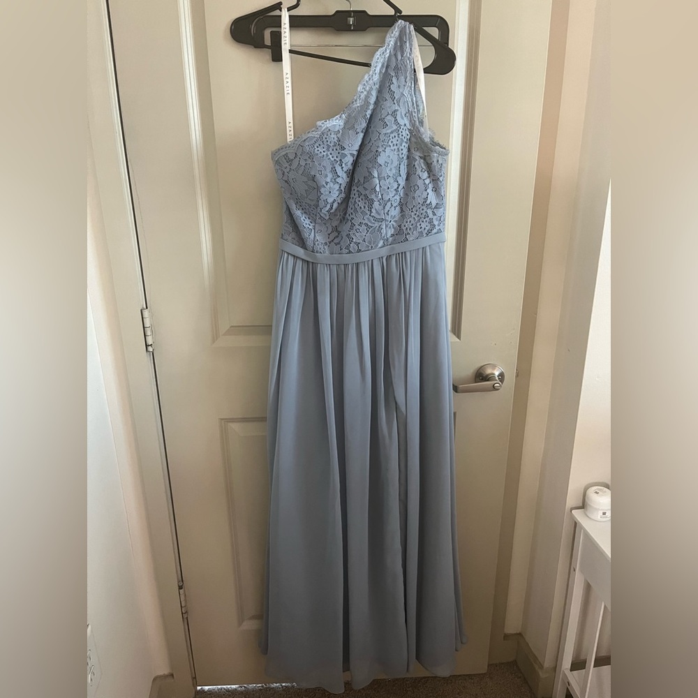 Elegant One-Shoulder Dress